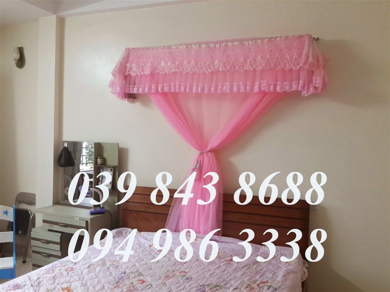 chuyên lắp màn khung xếp màu hồng tại nhà