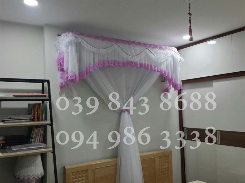 màn khung xếp gọn cung đình lắp tại Hà Nội