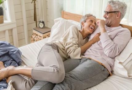 Top 5 loại nệm cho người cao tuổi giúp giấc ngủ sâu hơn