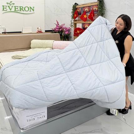 Chăn Trần Bông Everon
